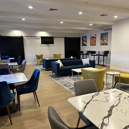 Clarion Pointe Winslow I-40 Екстериор снимка