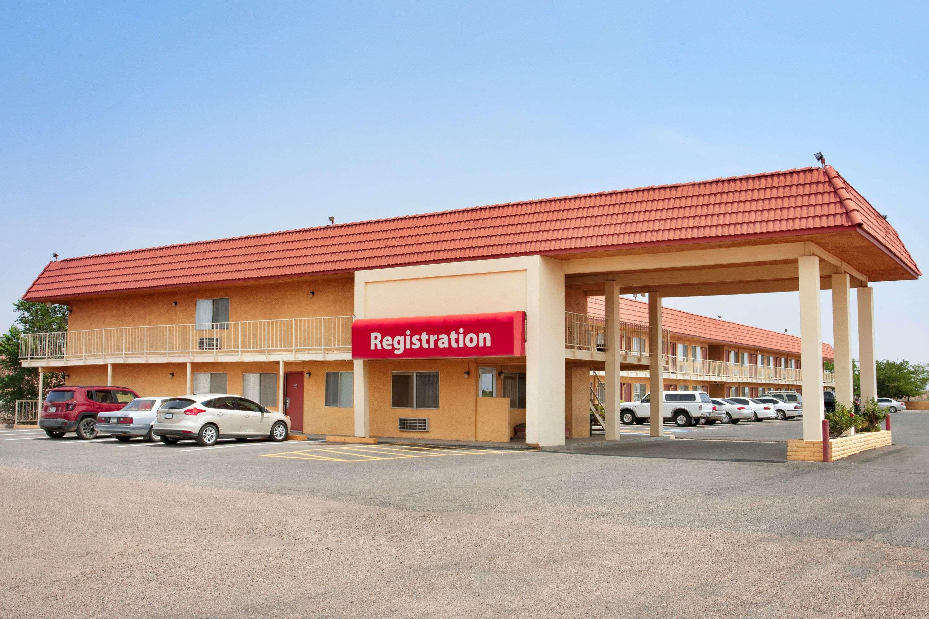 Clarion Pointe Winslow I-40 Екстериор снимка