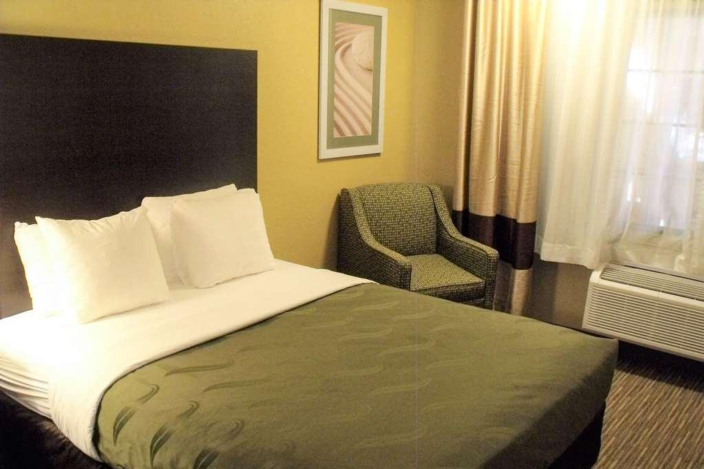 Clarion Pointe Winslow I-40 Стая снимка