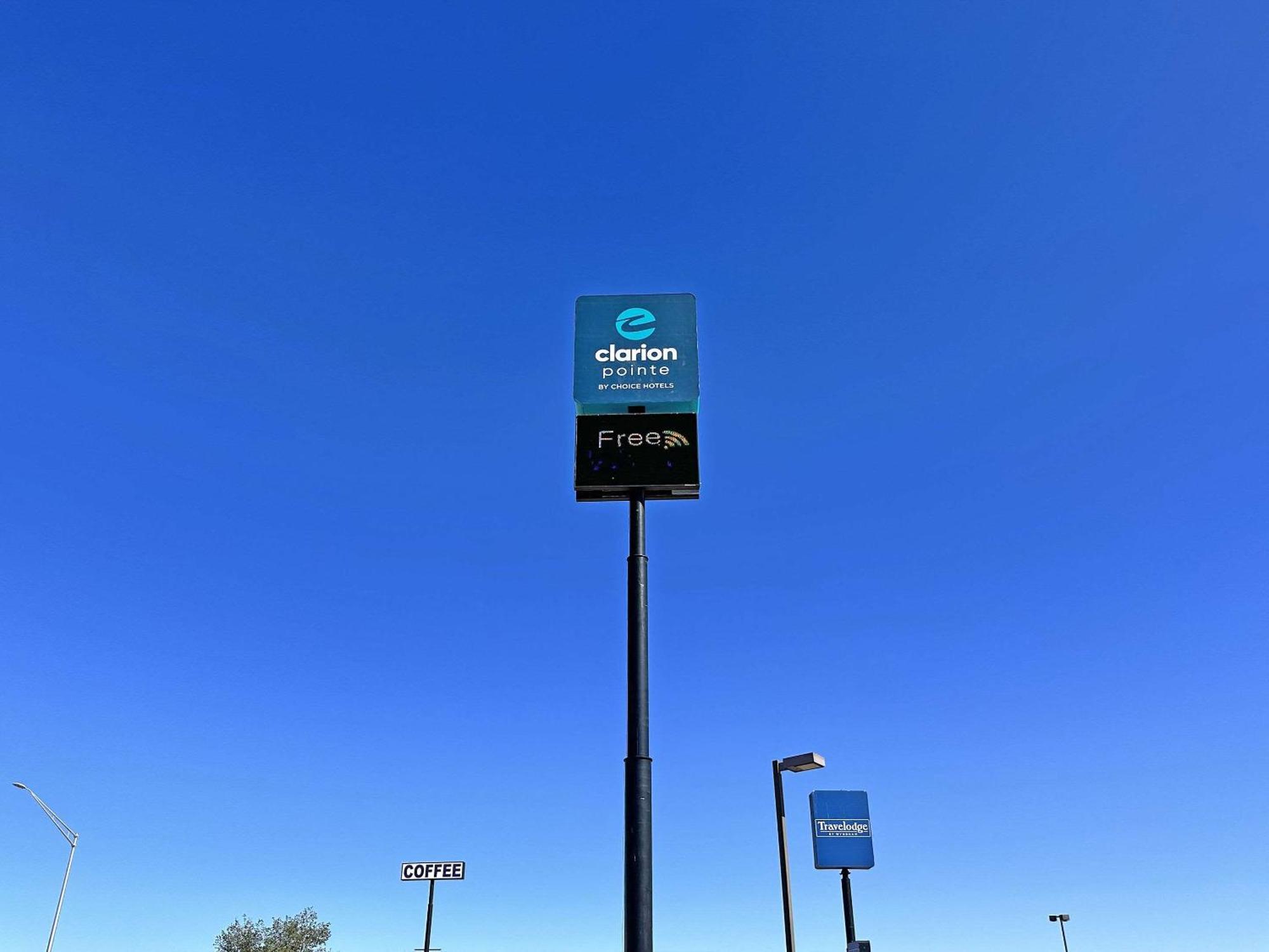 Clarion Pointe Winslow I-40 Екстериор снимка