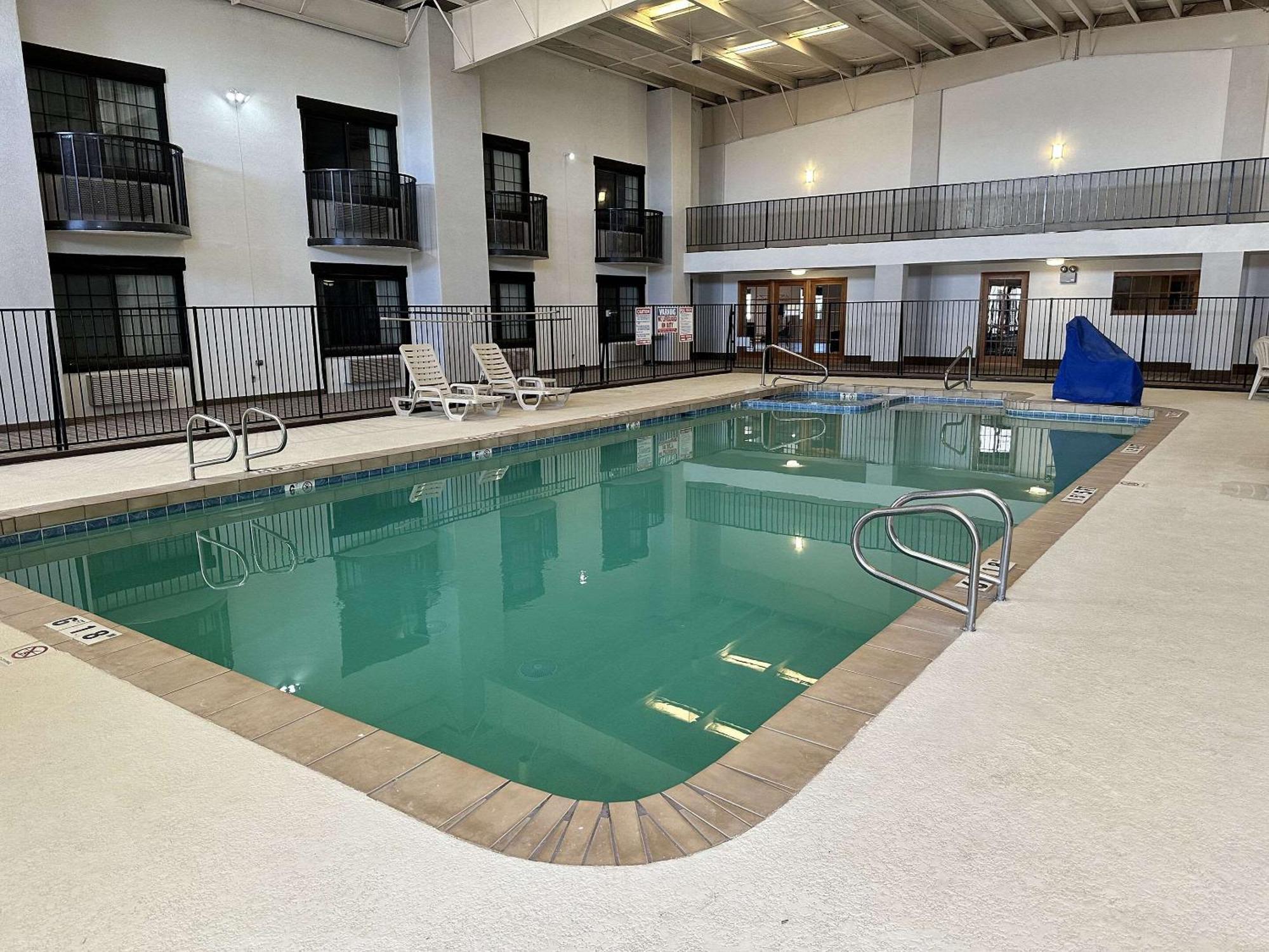 Clarion Pointe Winslow I-40 Екстериор снимка