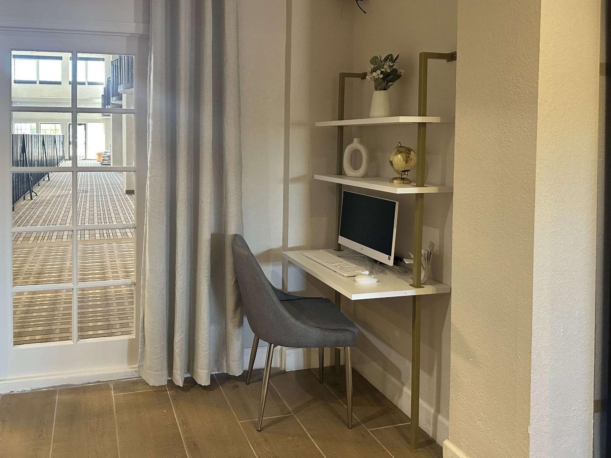 Clarion Pointe Winslow I-40 Екстериор снимка