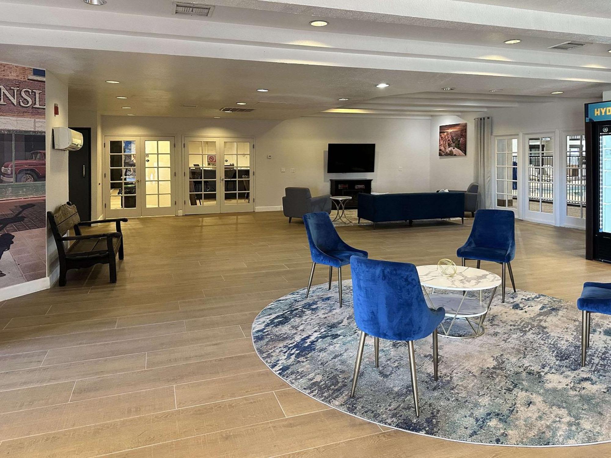 Clarion Pointe Winslow I-40 Екстериор снимка